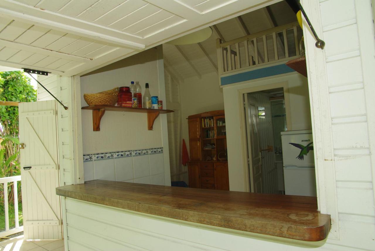 Gite Le Colibri Bungalow Azur Avec Reserve D'Eau Saint-Francois  Exteriör bild